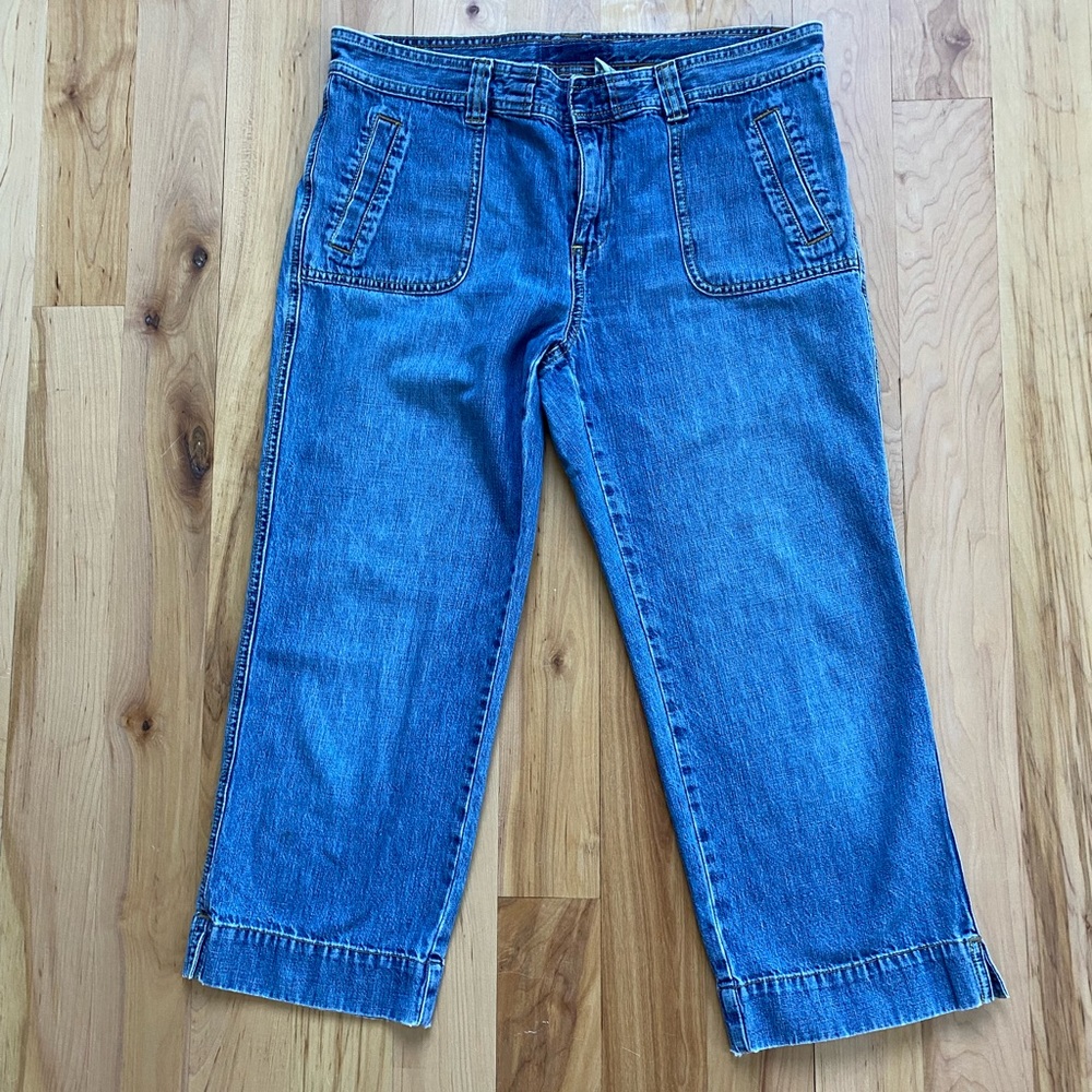 Old Navy Wide Legged Cropped Jeans